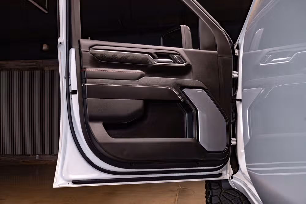 2024 GMC Sierra 2500HD AT4X Crew Cab Image 33