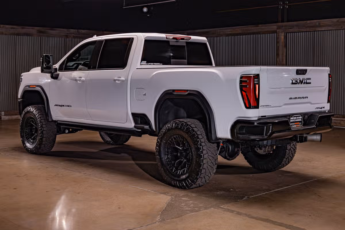 2024 GMC Sierra 2500HD AT4X Crew Cab