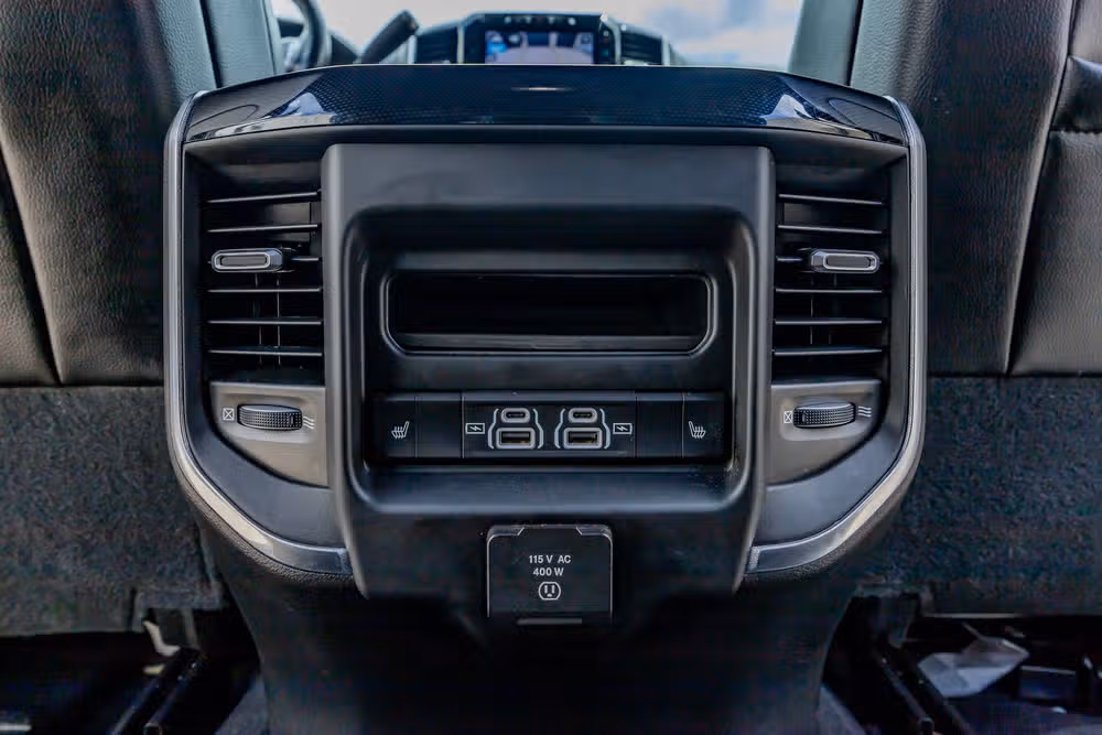 2021 Ram 2500 Laramie Crew Cab Image 32