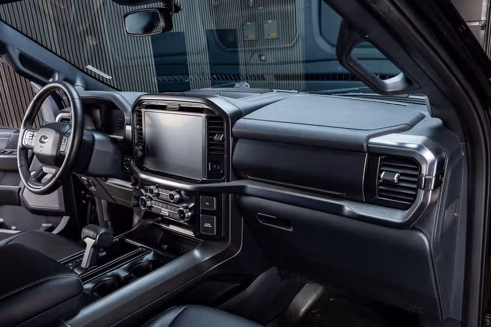 2025 Ford F-150 Lariat SuperCrew Image 18