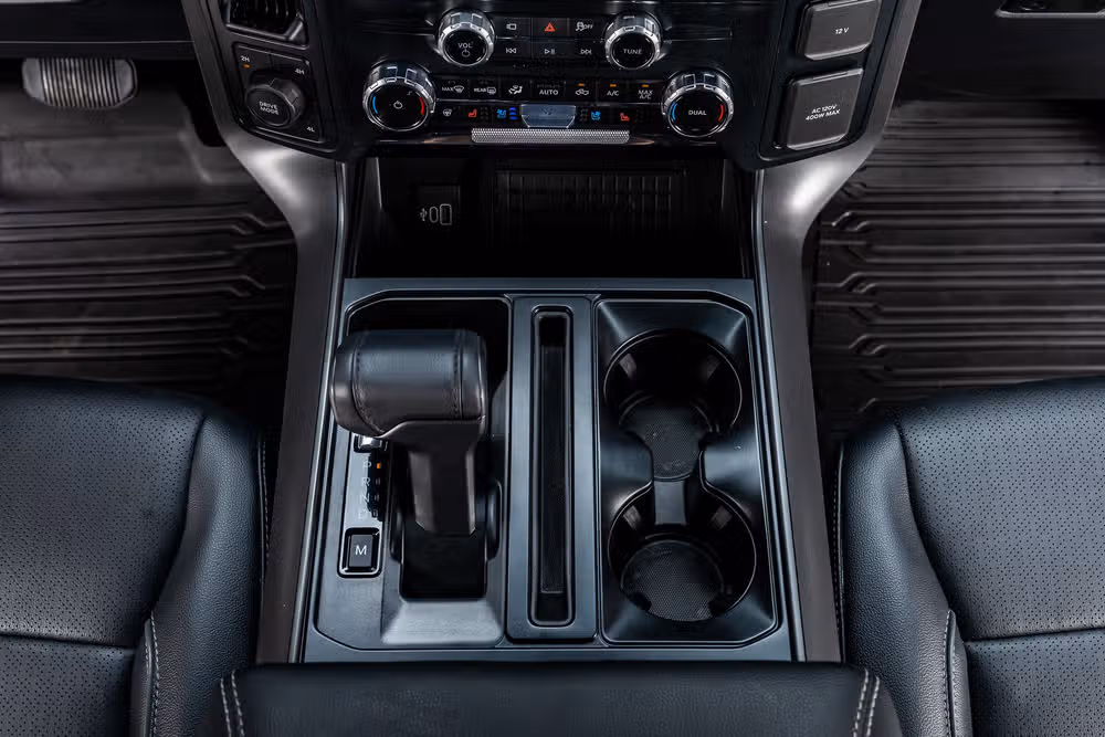 2025 Ford F-150 Lariat SuperCrew Image 29
