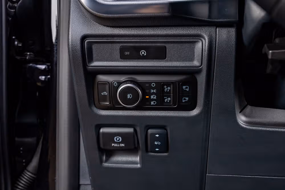 2025 Ford F-150 Lariat SuperCrew Image 22