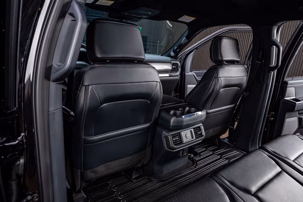 2025 Ford F-150 Lariat SuperCrew Image 35