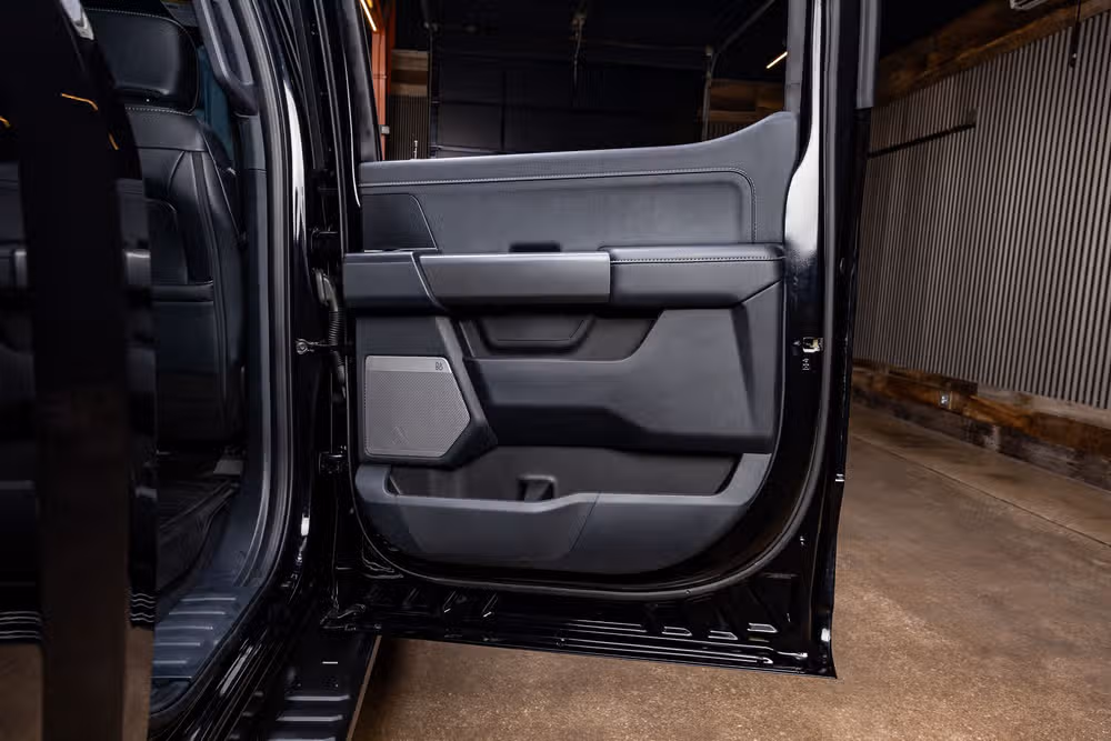 2025 Ford F-150 Lariat SuperCrew Image 40