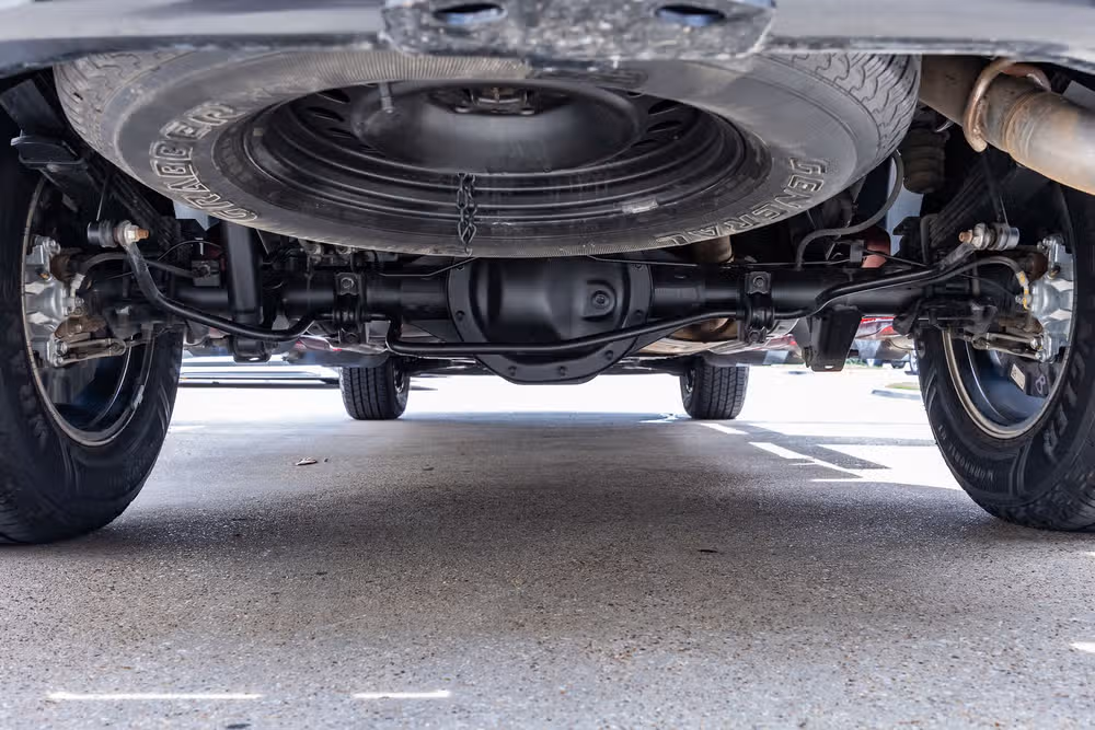 2020 Nissan Titan SV Crew Cab Image 15