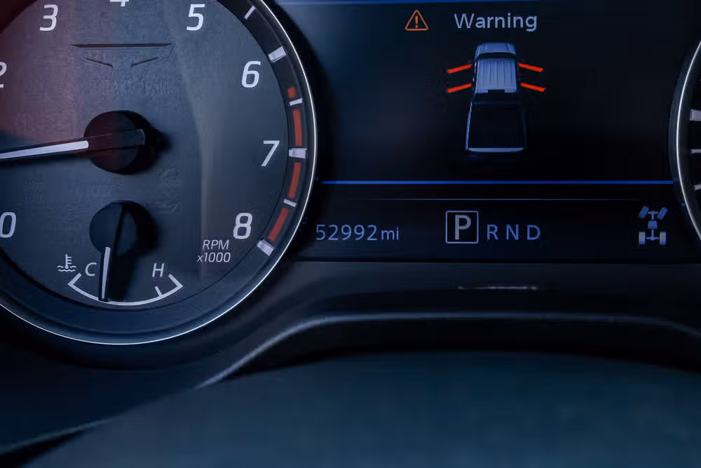 2020 Nissan Titan SV Crew Cab Image 20