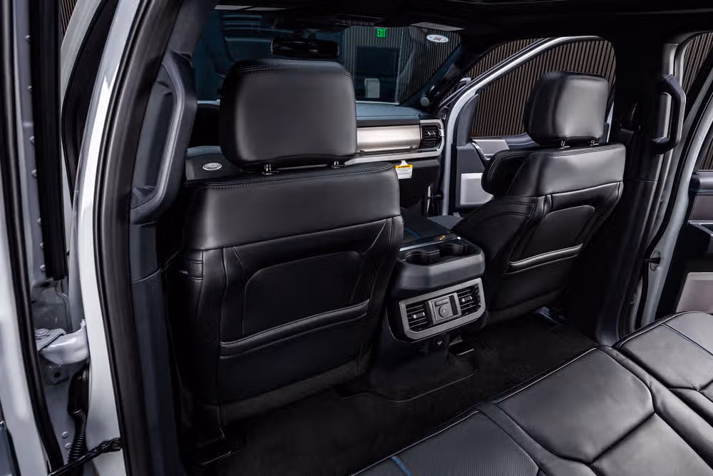 2026 Ford F-250 Super Duty Platinum Crew Cab Image 35