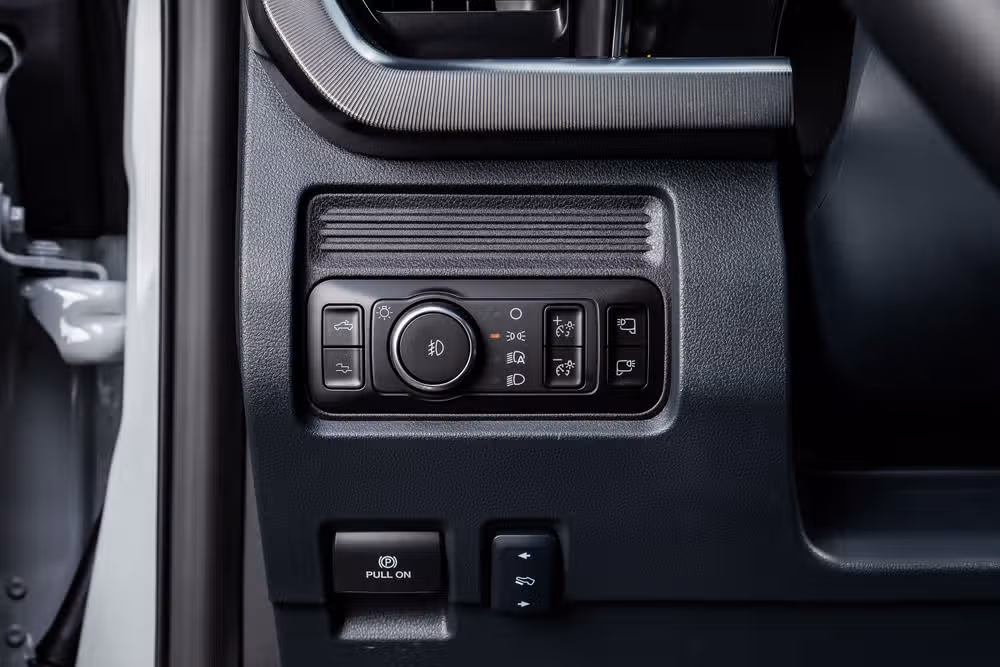 2026 Ford F-250 Super Duty Platinum Crew Cab Image 22