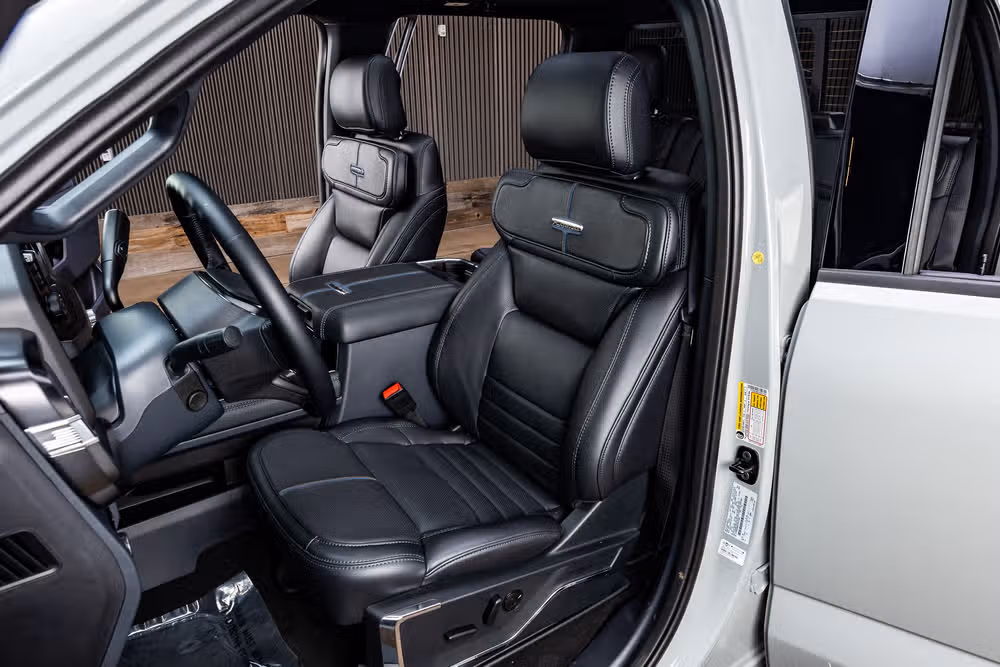 2026 Ford F-250 Super Duty Platinum Crew Cab Image 30