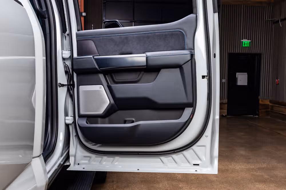 2026 Ford F-250 Super Duty Platinum Crew Cab Image 40