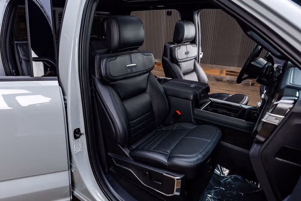 2026 Ford F-250 Super Duty Platinum Crew Cab Image 31