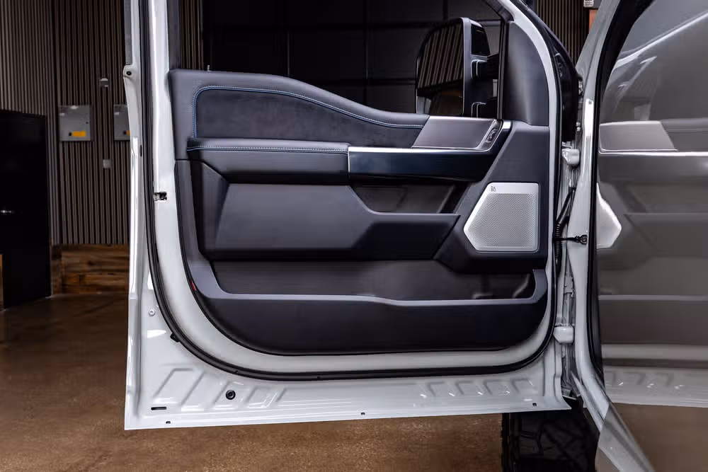 2026 Ford F-250 Super Duty Platinum Crew Cab Image 37