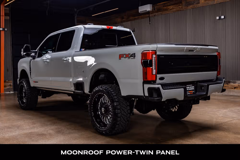 2026 Ford F-250 Super Duty Platinum Crew Cab Image 7