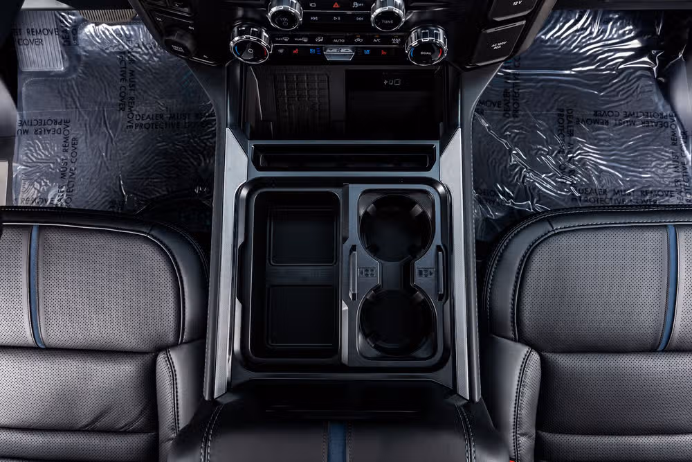 2026 Ford F-250 Super Duty Platinum Crew Cab Image 28