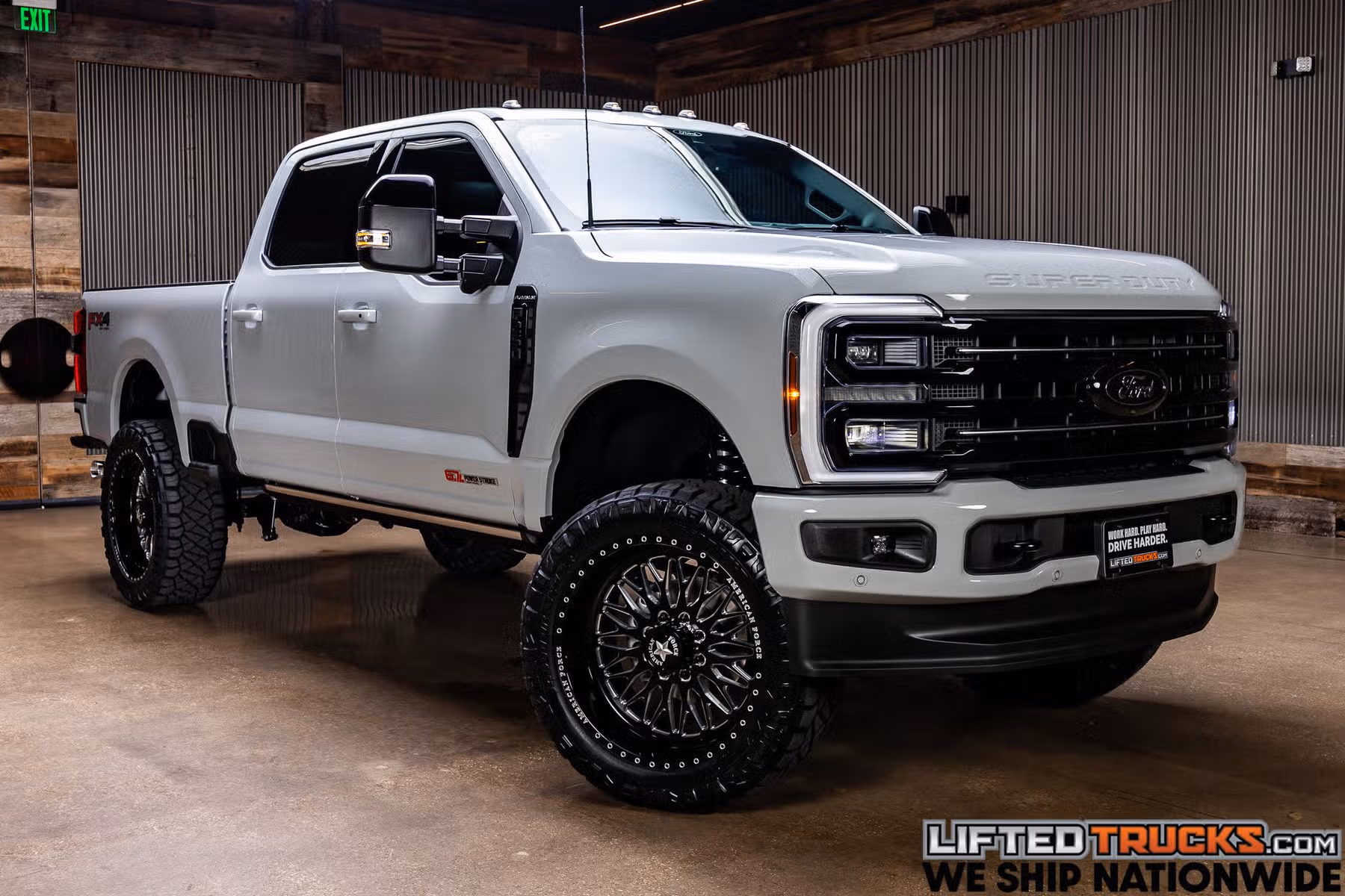 2026 Ford F-250 Super Duty Platinum Crew Cab Image 1