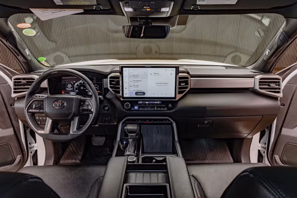 2025 Toyota Tundra Limited CrewMax Image 14