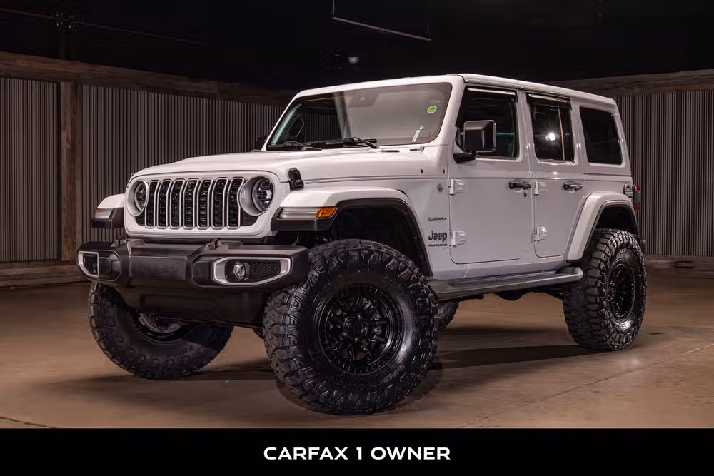 2024 Jeep Wrangler Sahara Image 5
