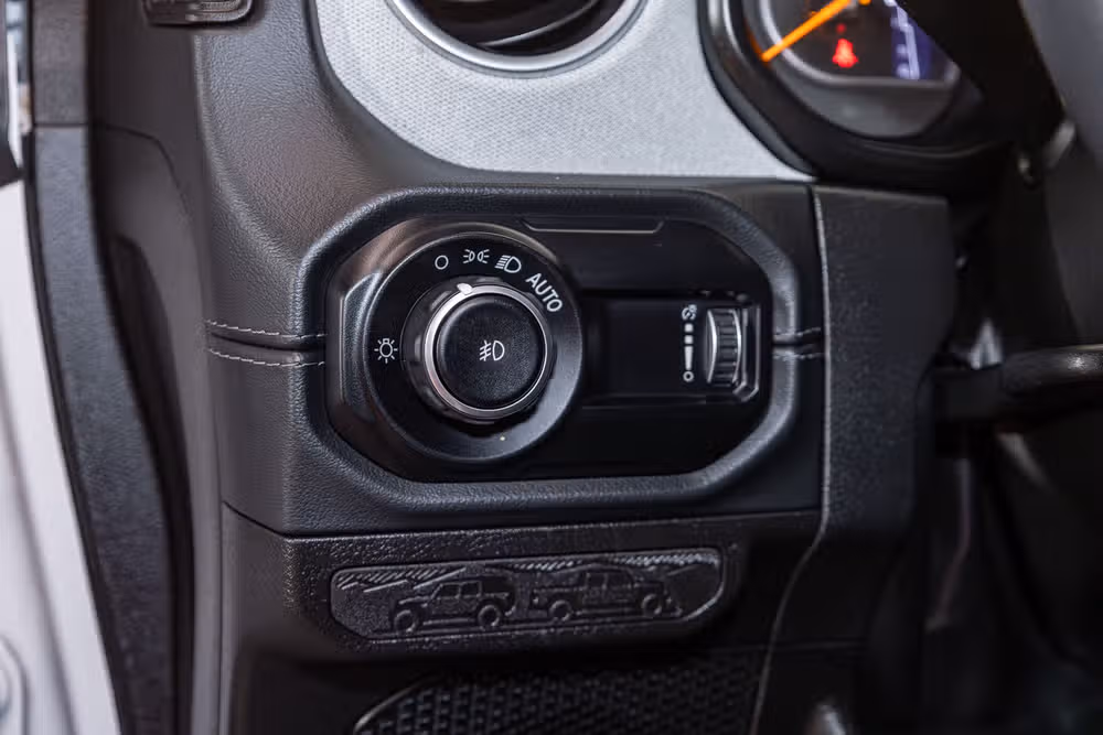 2024 Jeep Wrangler Sahara Image 17