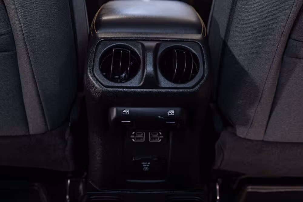 2024 Jeep Wrangler Sahara Image 22