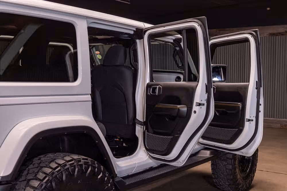 2024 Jeep Wrangler Sahara Image 28