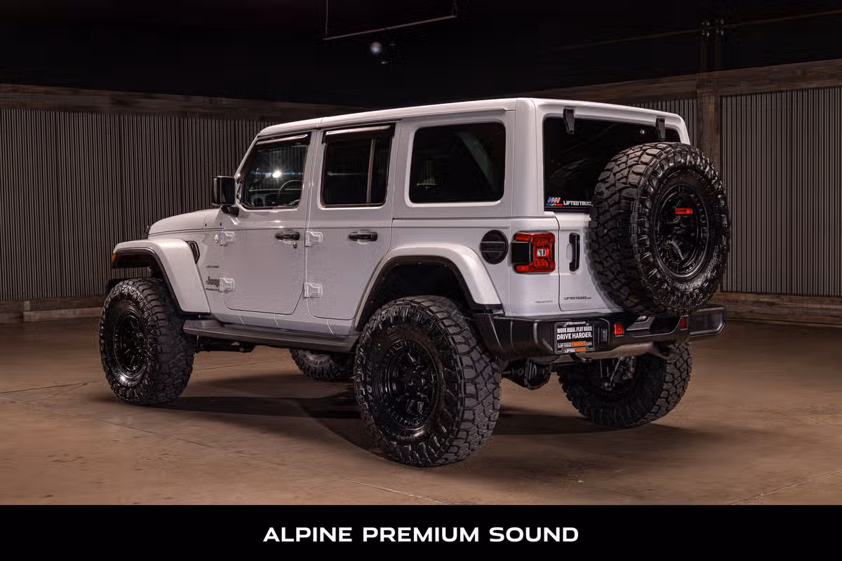 2024 Jeep Wrangler Sahara
