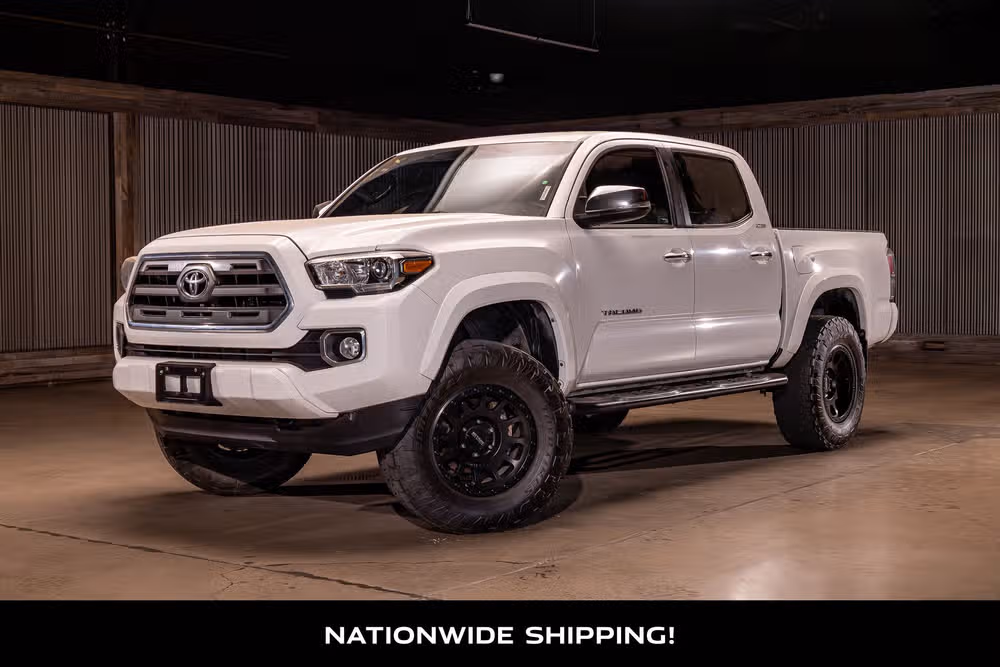 2017 Toyota Tacoma Limited Double Cab Image 4