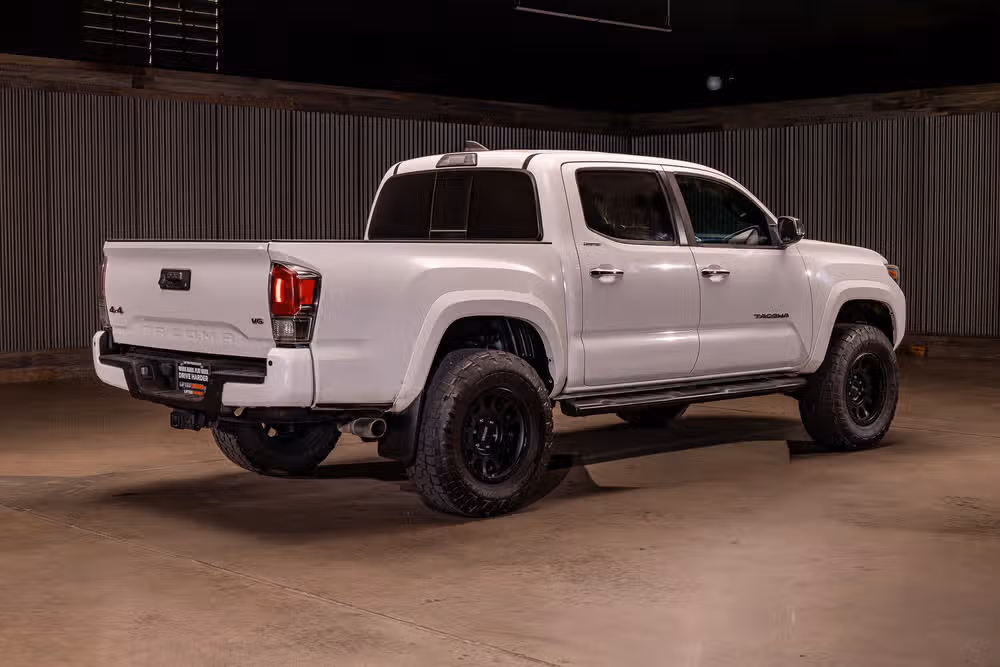 2017 Toyota Tacoma Limited Double Cab Image 8