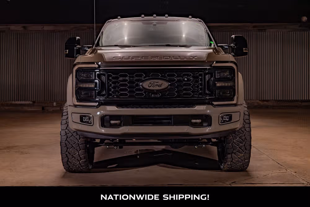 2026 Ford F-450 Super Duty Platinum Plus Crew Cab Image 4