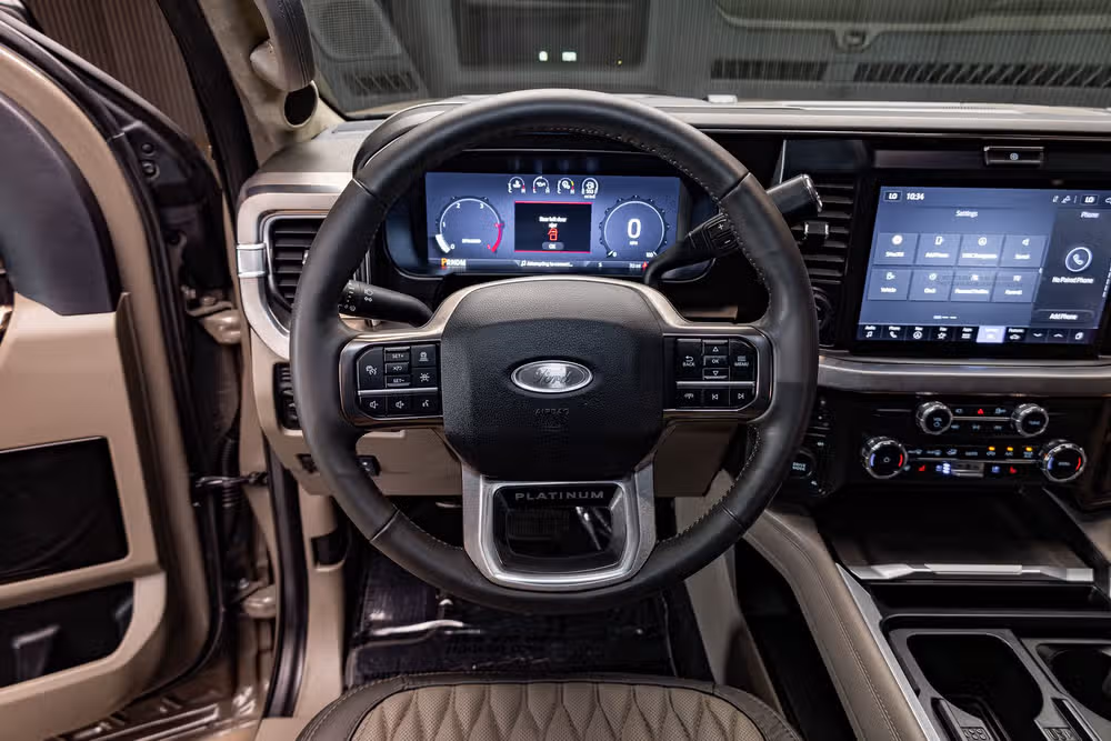 2026 Ford F-450 Super Duty Platinum Plus Crew Cab Image 17