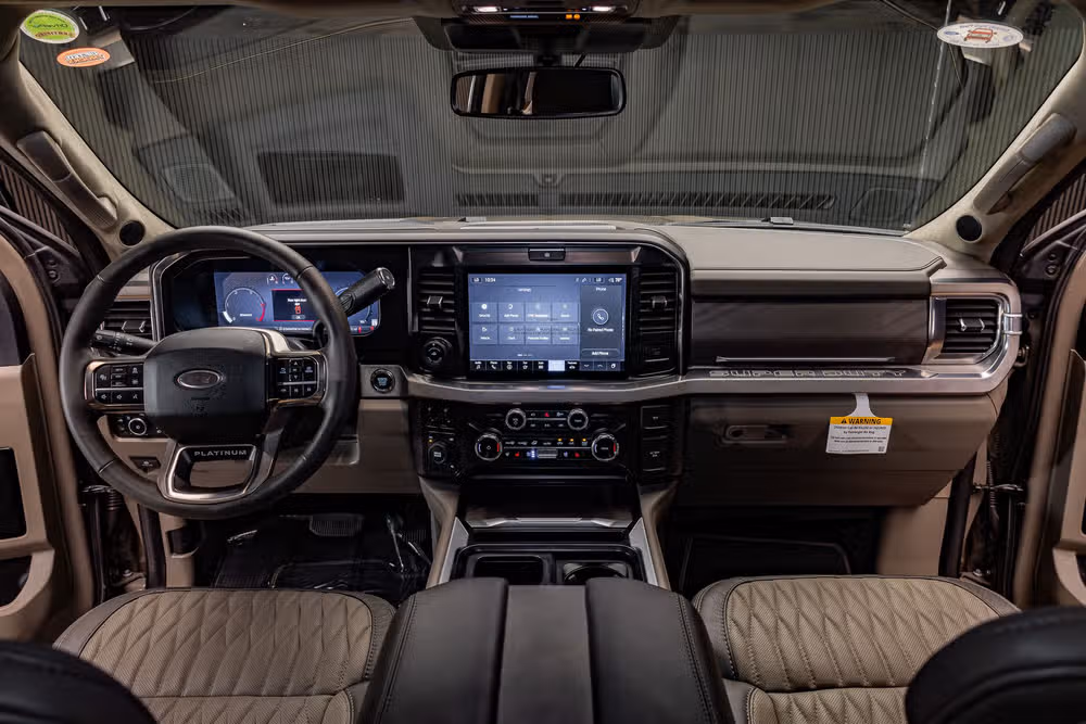2026 Ford F-450 Super Duty Platinum Plus Crew Cab Image 19