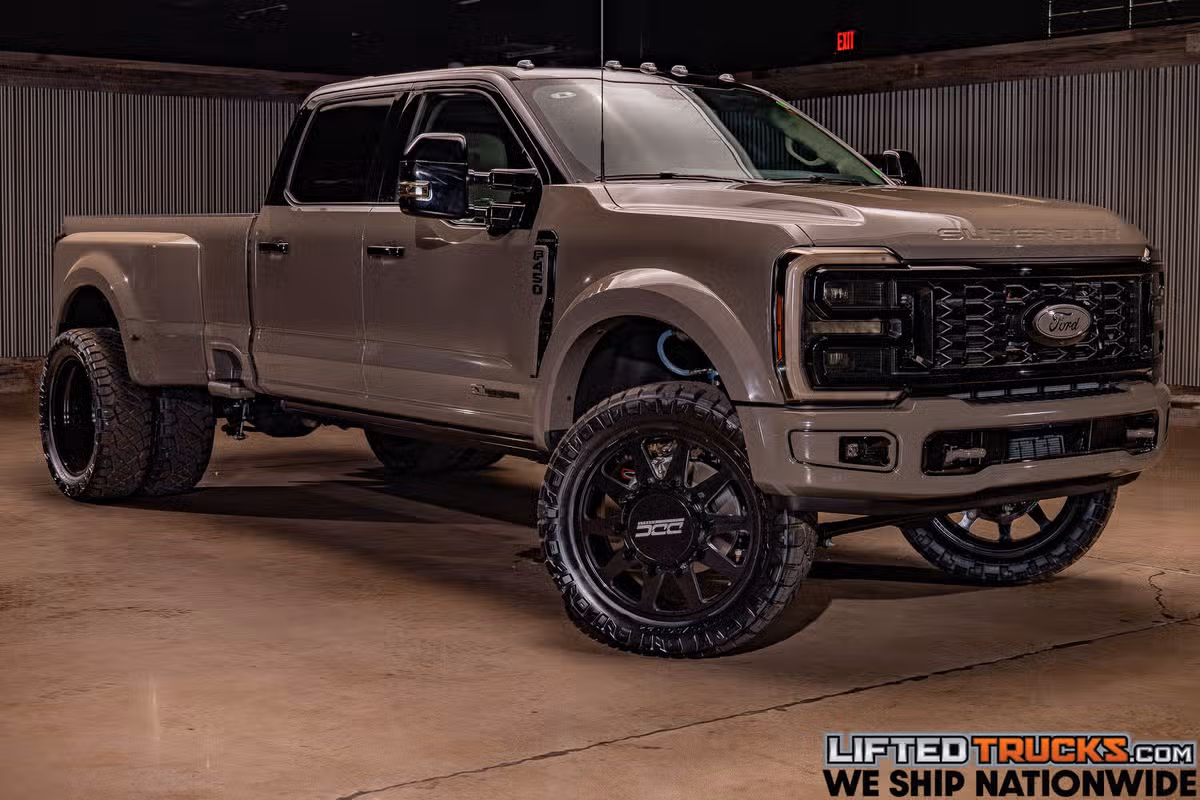 2026 Ford F-450 Super Duty Platinum Plus Crew Cab