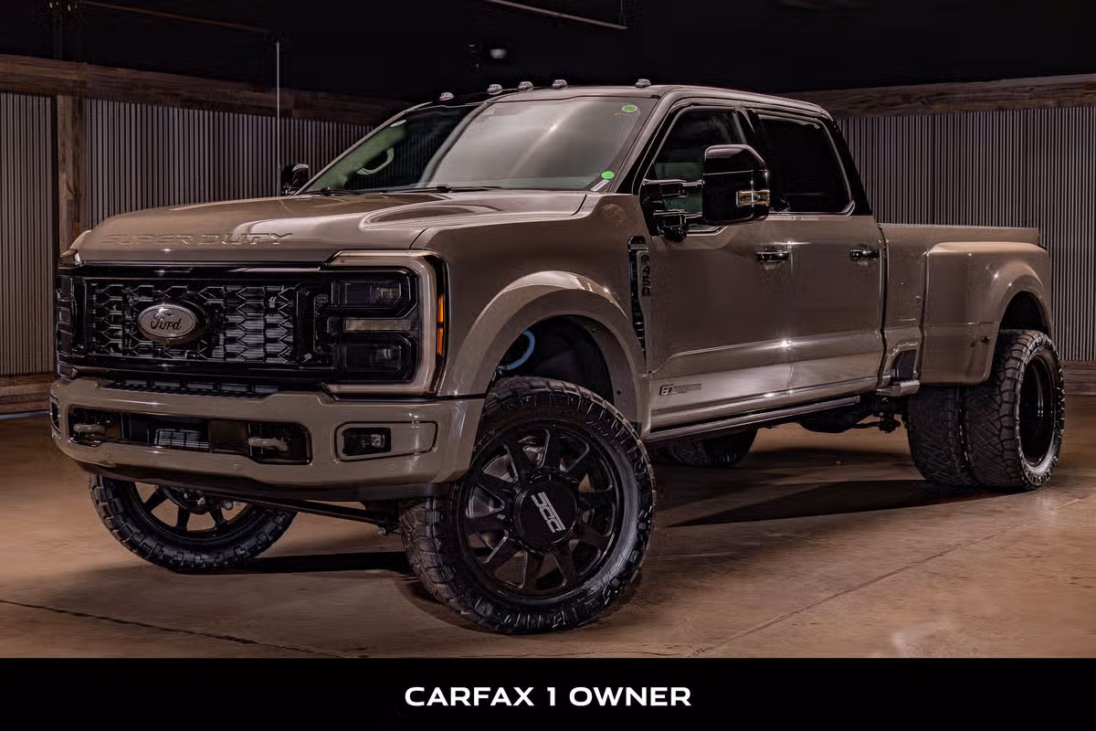 2026 Ford F-450 Super Duty Platinum Plus Crew Cab