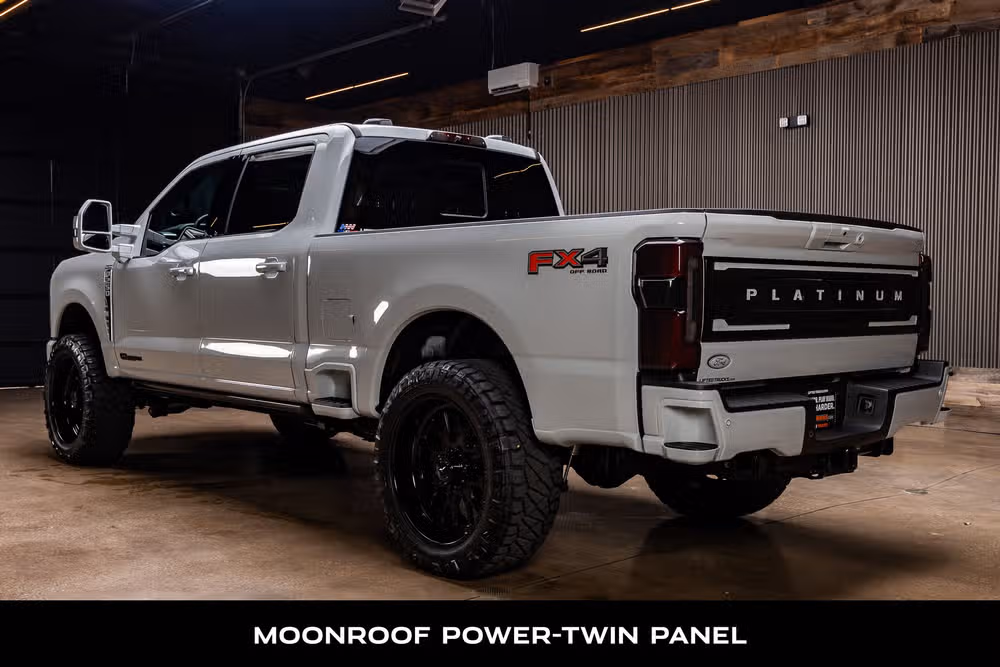 2026 Ford F-250 Super Duty Platinum Plus Crew Cab Image 7