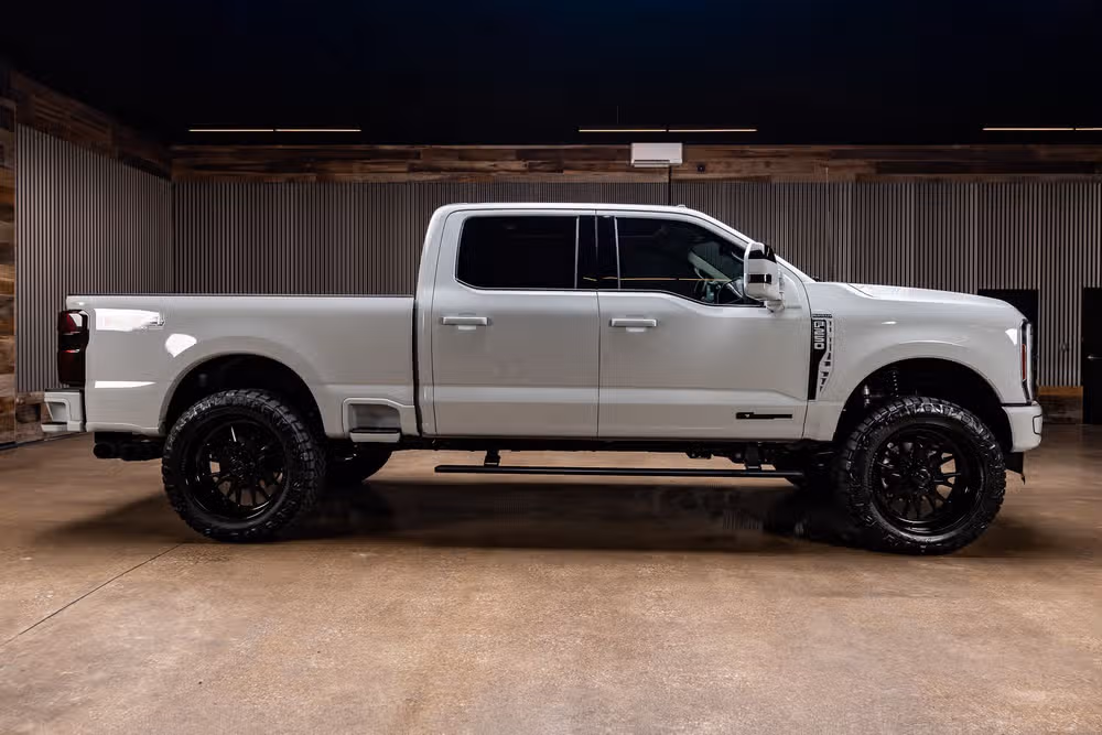 2026 Ford F-250 Super Duty Platinum Plus Crew Cab Image 11