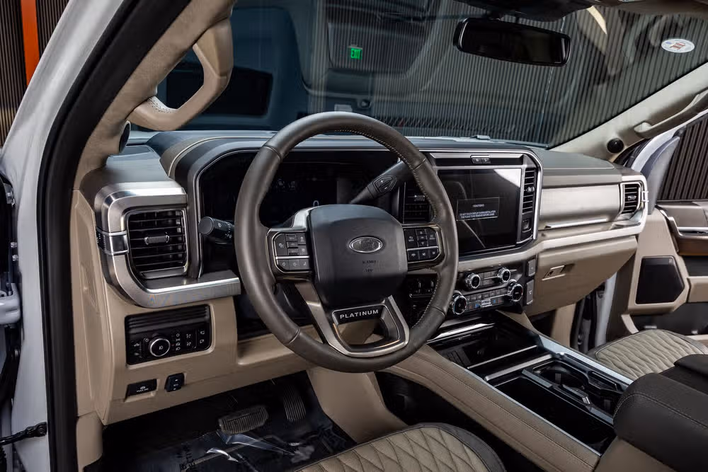 2026 Ford F-250 Super Duty Platinum Plus Crew Cab Image 17
