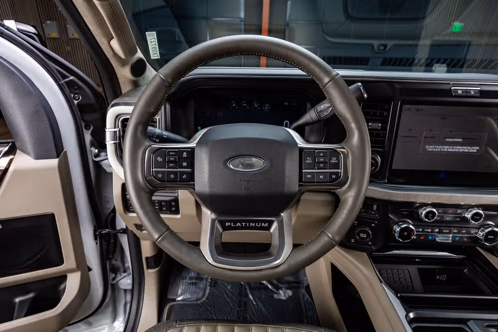 2026 Ford F-250 Super Duty Platinum Plus Crew Cab Image 19