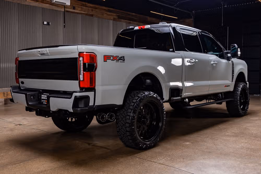 2026 Ford F-250 Super Duty Platinum Crew Cab Image 10