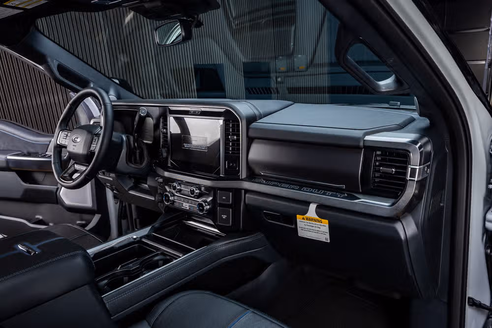 2026 Ford F-250 Super Duty Platinum Crew Cab Image 18