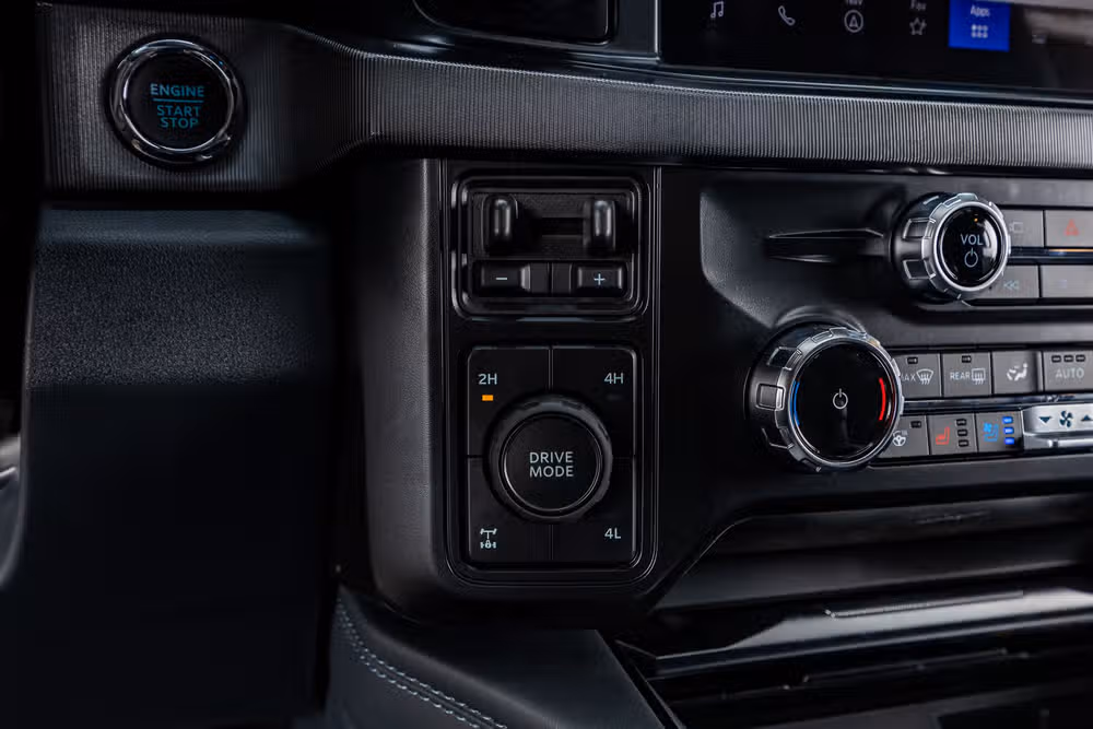2026 Ford F-250 Super Duty Platinum Crew Cab Image 24