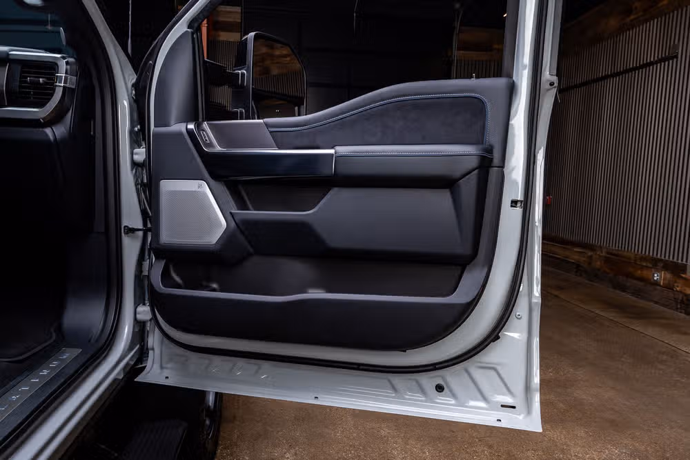 2026 Ford F-250 Super Duty Platinum Crew Cab Image 39