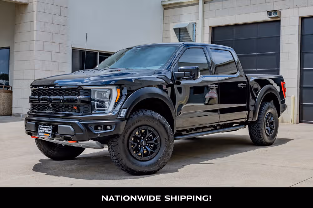 2023 Ford F-150 Raptor SuperCrew Image 4