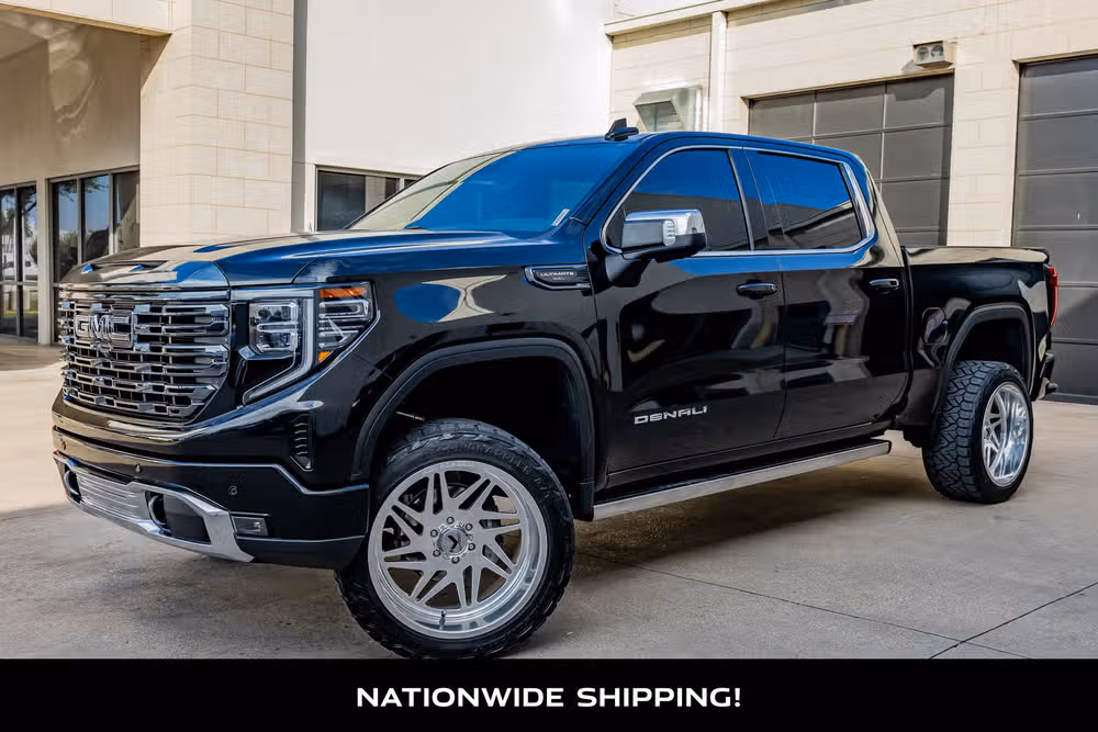 2023 GMC Sierra 1500 Denali Ultimate Crew Cab Image 4