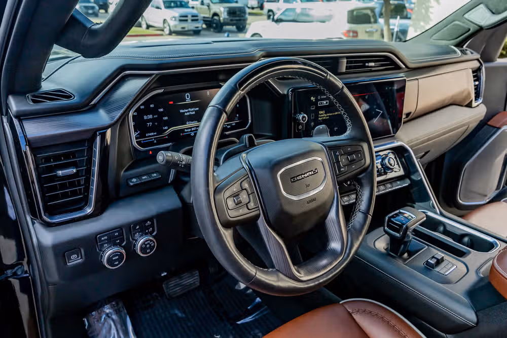 2023 GMC Sierra 1500 Denali Ultimate Crew Cab Image 16