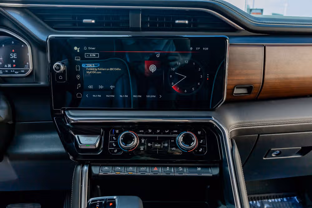 2023 GMC Sierra 1500 Denali Ultimate Crew Cab Image 23