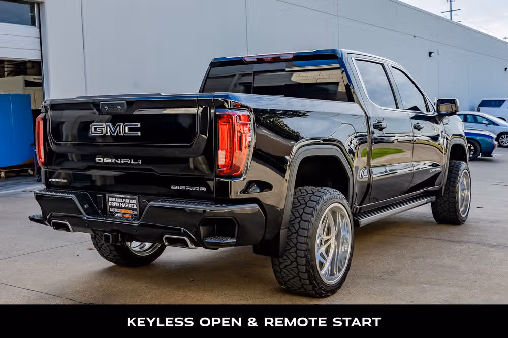 2023 GMC Sierra 1500 Denali Ultimate Crew Cab Image 9