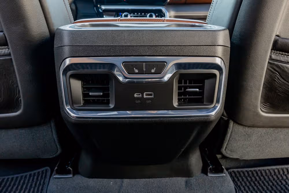 2023 GMC Sierra 1500 Denali Ultimate Crew Cab Image 33