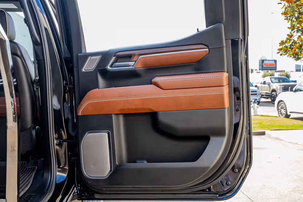 2023 GMC Sierra 1500 Denali Ultimate Crew Cab Image 39