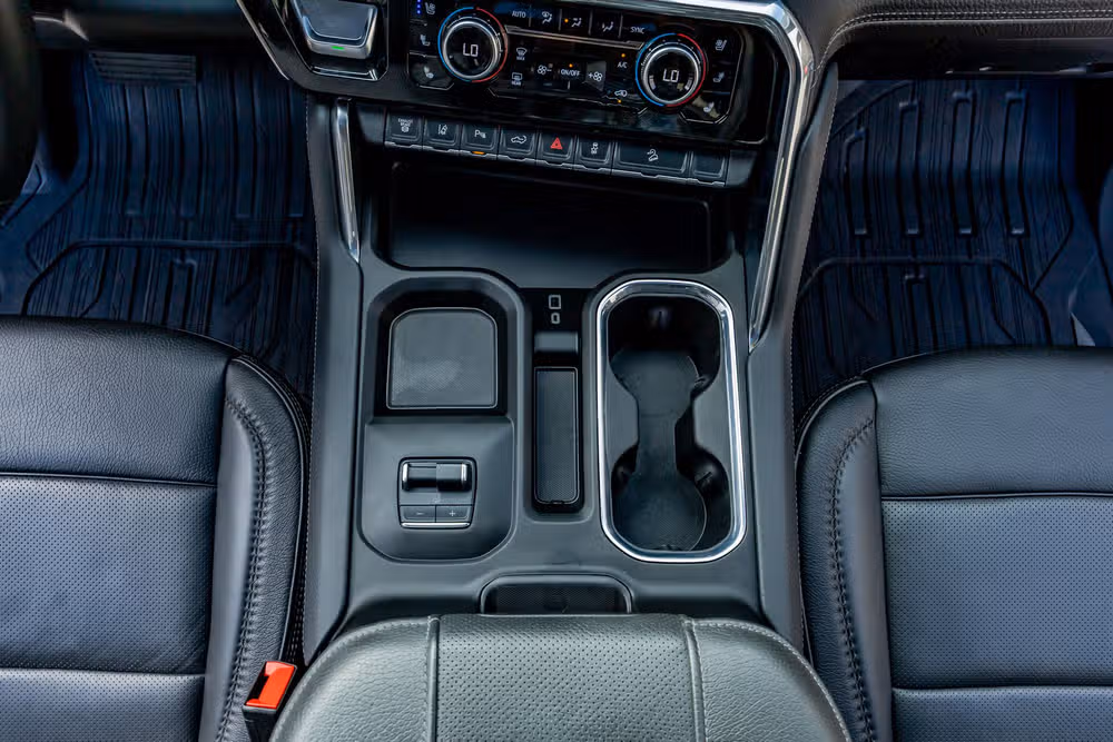 2024 GMC Sierra 2500HD Denali Reserve Crew Cab Image 28
