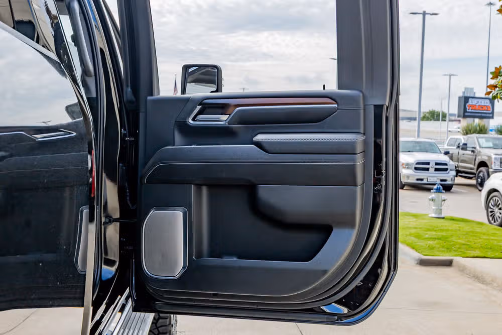 2024 GMC Sierra 2500HD Denali Reserve Crew Cab Image 40