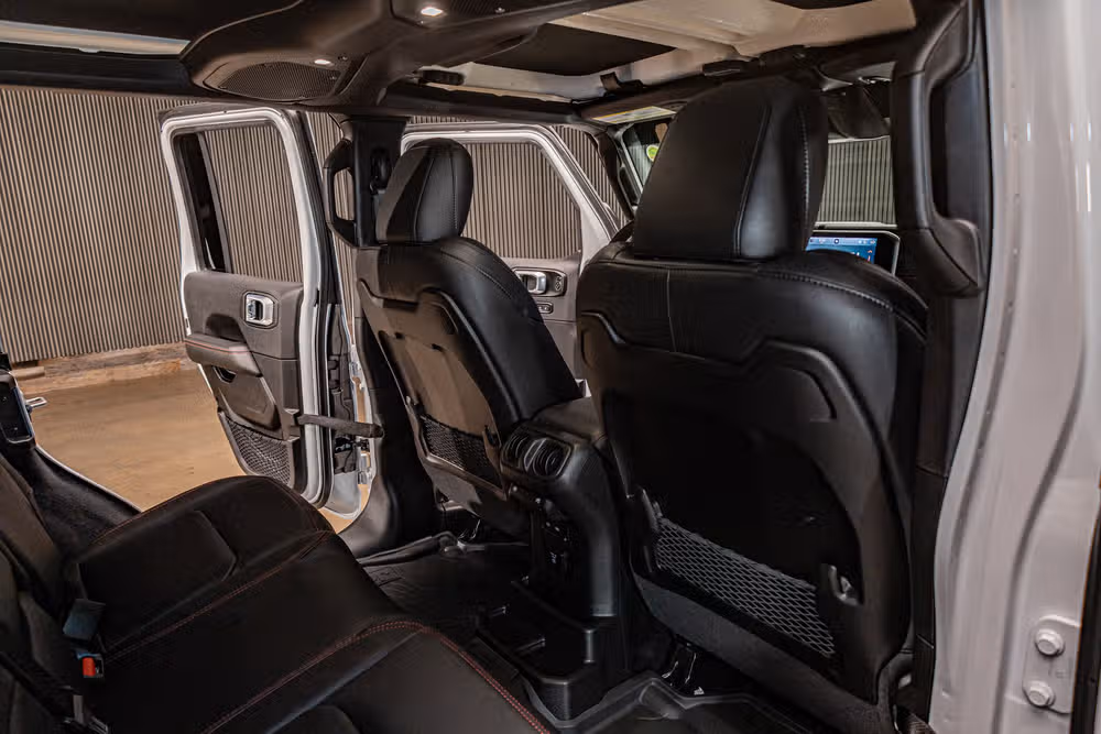 2026 Jeep Wrangler Rubicon X Image 24